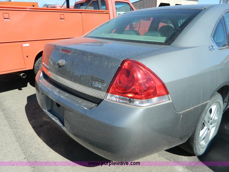 image for item G7689 2007 Chevrolet Impala LS