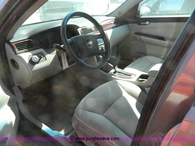 image for item G7689 2007 Chevrolet Impala LS