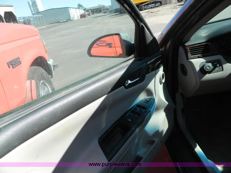 image for item G7689 2007 Chevrolet Impala LS