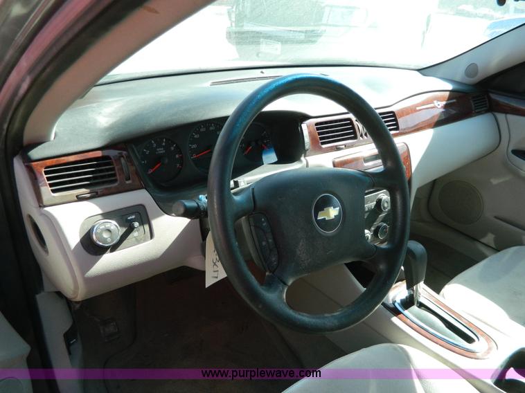 image for item G7689 2007 Chevrolet Impala LS