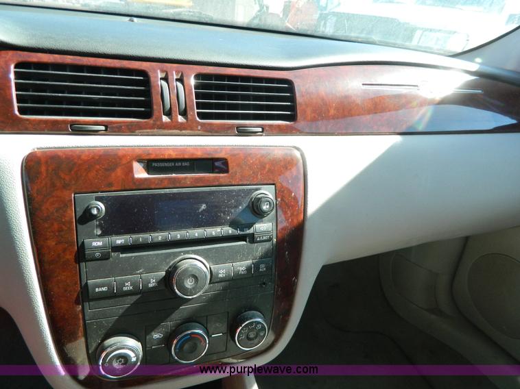 image for item G7689 2007 Chevrolet Impala LS