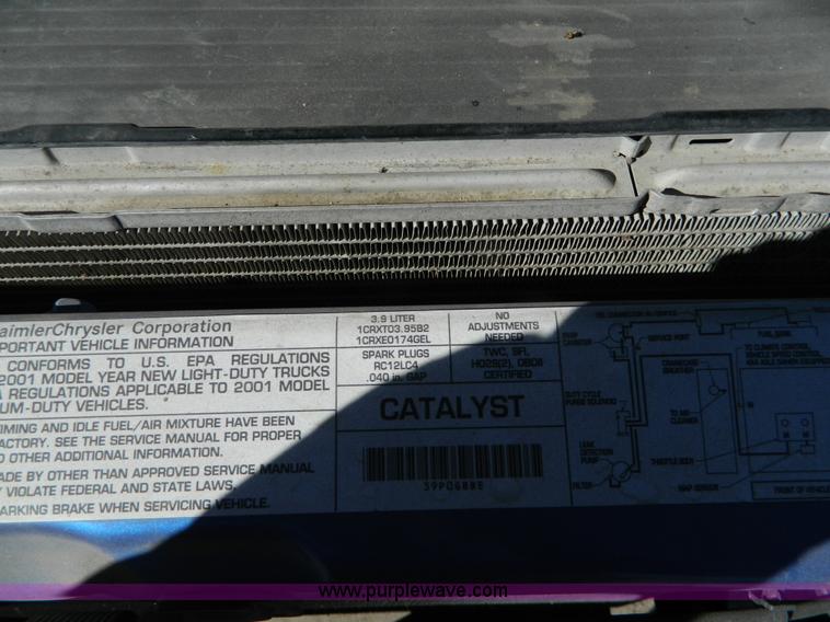 image for item G7691 2001 Dodge Ram 1500 pickup truck