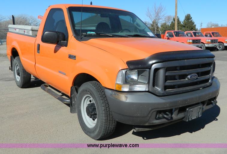 image for item G7693 2003 Ford F250 pickup truck