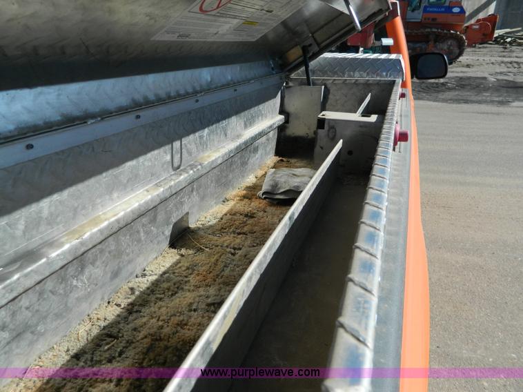 image for item G7693 2003 Ford F250 pickup truck