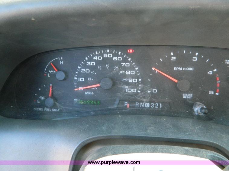 image for item G7693 2003 Ford F250 pickup truck