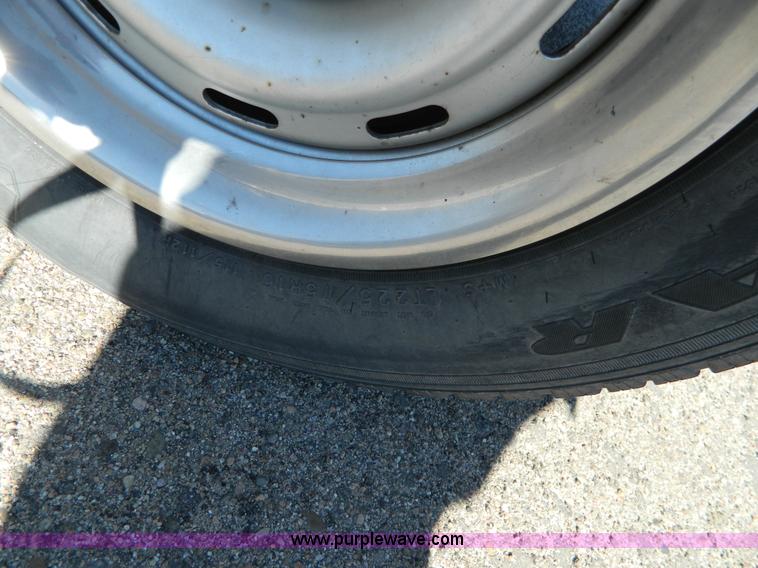 image for item G7694 2001 Dodge Ram 1500 pickup truck