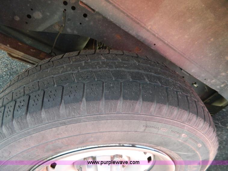 image for item G7694 2001 Dodge Ram 1500 pickup truck