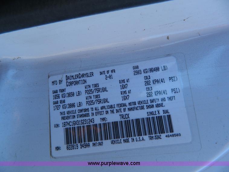 image for item G7695 2001 Dodge Ram 1500 pickup truck