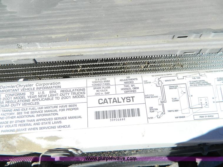 image for item G7695 2001 Dodge Ram 1500 pickup truck