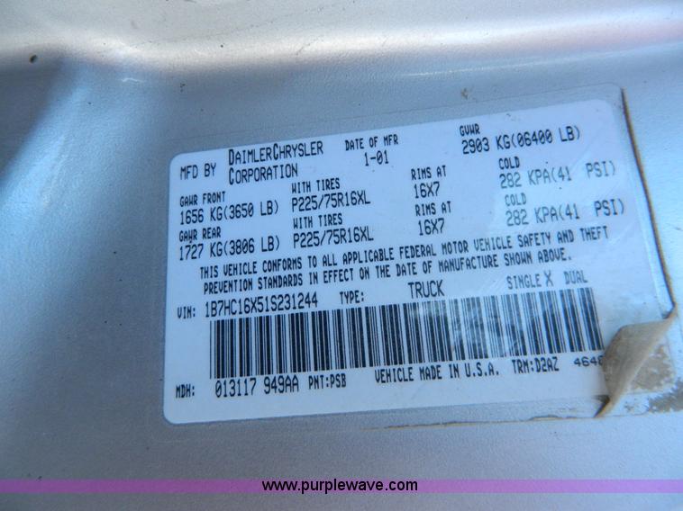 image for item G7697 2001 Dodge Ram 1500 pickup truck