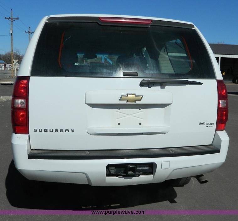 image for item G7698 2007 Chevrolet Suburban LT2500