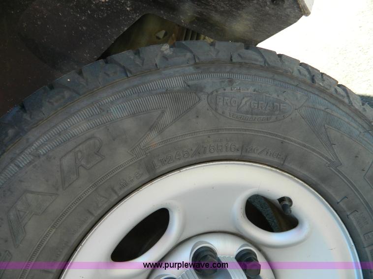 image for item G7698 2007 Chevrolet Suburban LT2500