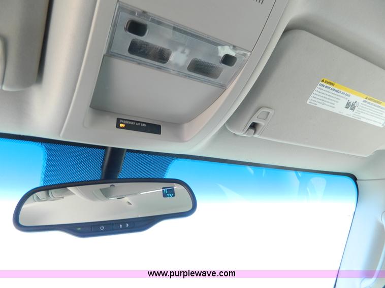 image for item G7698 2007 Chevrolet Suburban LT2500