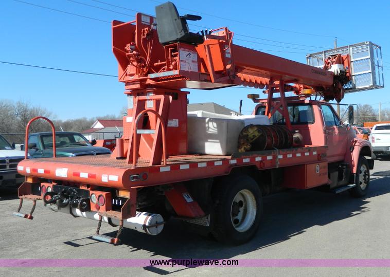 image for item G7700 1997 Ford F800 digger derrick truck