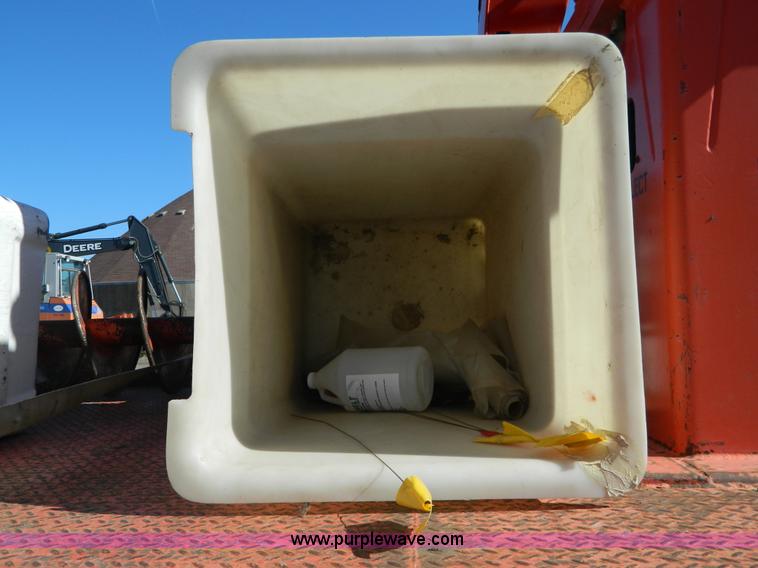 image for item G7700 1997 Ford F800 digger derrick truck