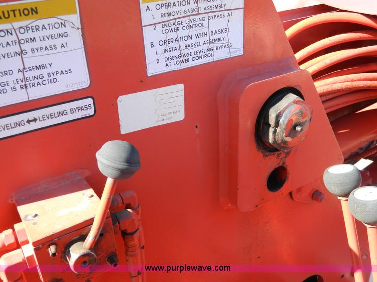 image for item G7700 1997 Ford F800 digger derrick truck