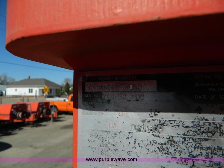 image for item G7700 1997 Ford F800 digger derrick truck