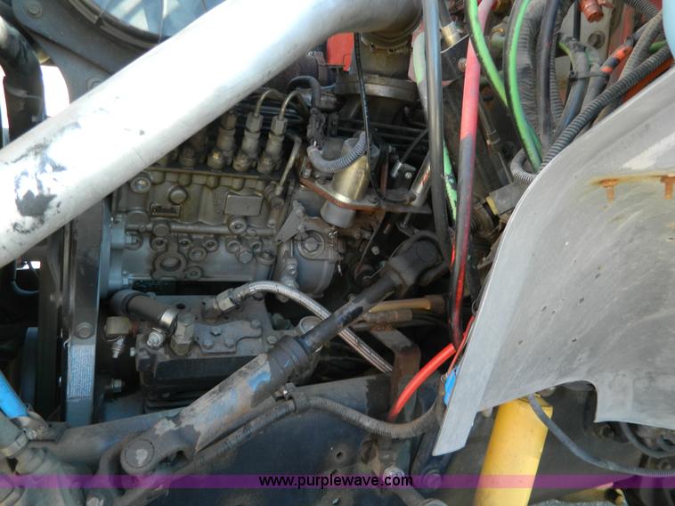 image for item G7700 1997 Ford F800 digger derrick truck