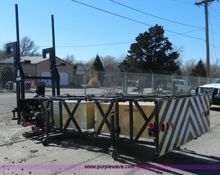 image for item G7701 1999 Enabs Safe-Stop crash attenuator