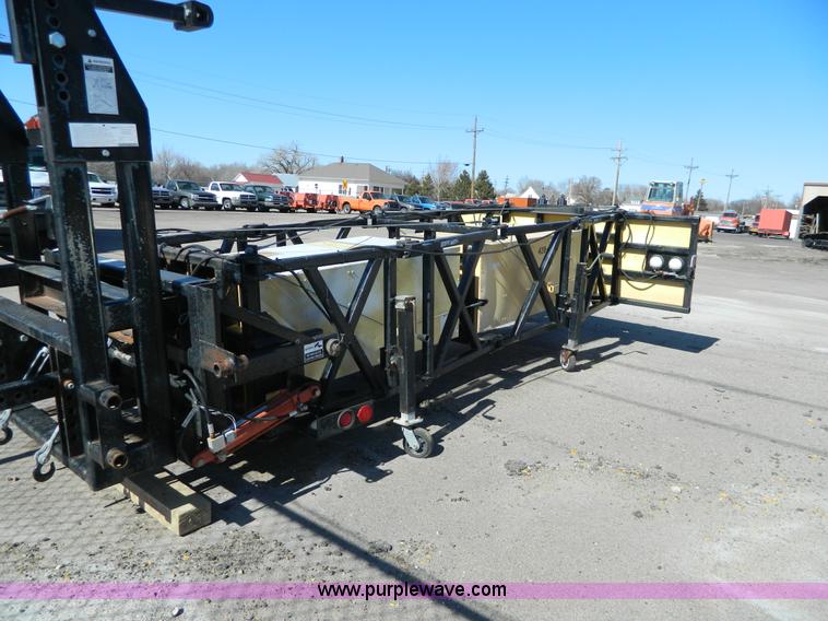 image for item G7701 1999 Enabs Safe-Stop crash attenuator