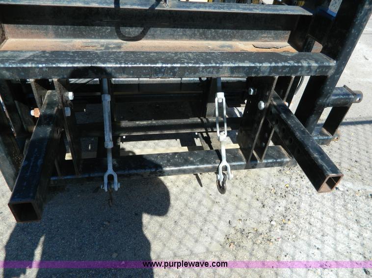 image for item G7701 1999 Enabs Safe-Stop crash attenuator