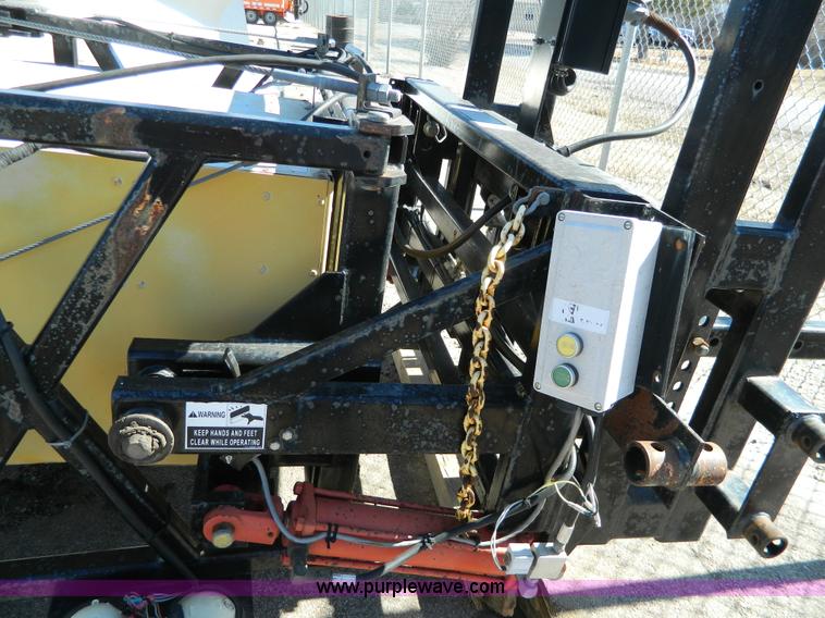 image for item G7701 1999 Enabs Safe-Stop crash attenuator