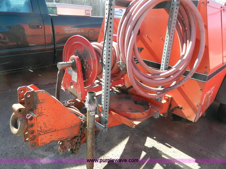 image for item G7702 1994 Leroi Q175DJE air compressor