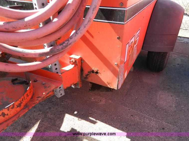 image for item G7702 1994 Leroi Q175DJE air compressor