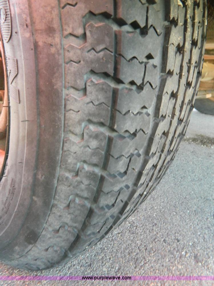 image for item G7702 1994 Leroi Q175DJE air compressor