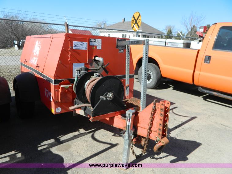 image for item G7704 1994 Leroi Q175DJE air compressor