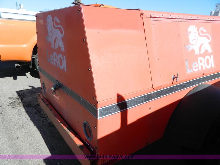 image for item G7704 1994 Leroi Q175DJE air compressor