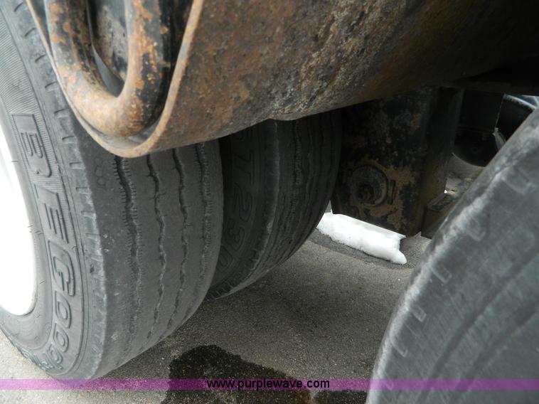 image for item G7706 2002 Trail King TK110HDG-483 triple axle lowboy trailer