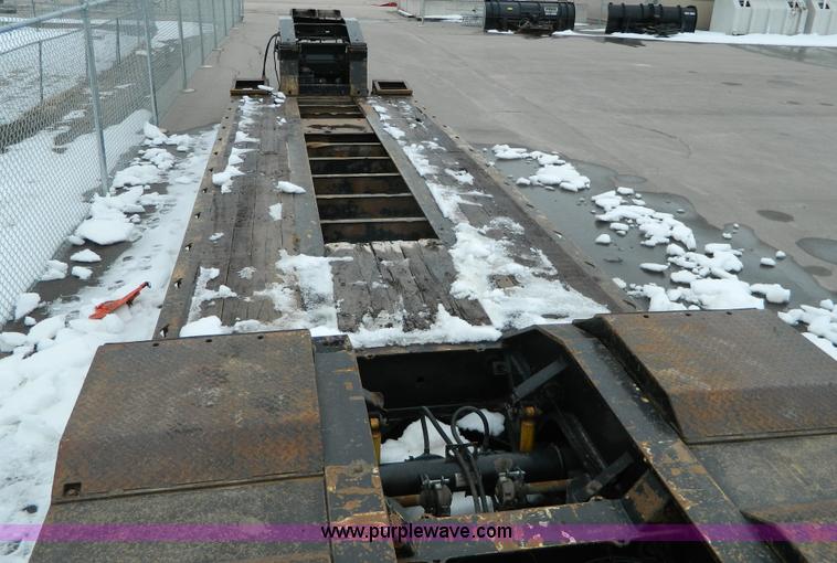 image for item G7706 2002 Trail King TK110HDG-483 triple axle lowboy trailer