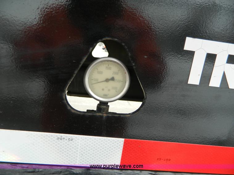 image for item G7706 2002 Trail King TK110HDG-483 triple axle lowboy trailer