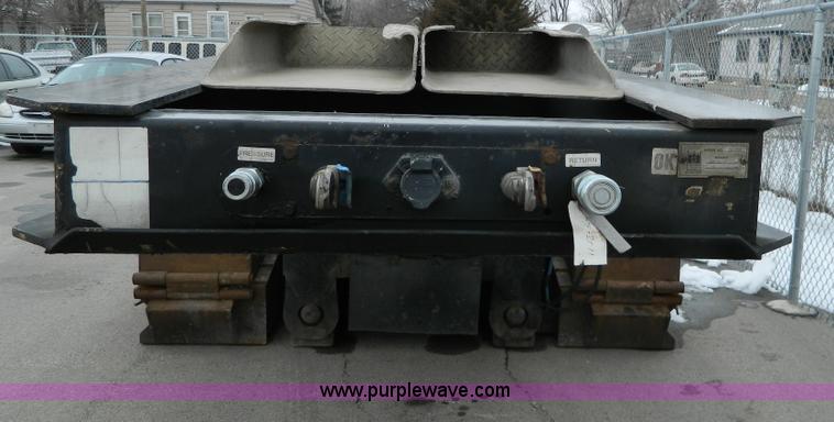 image for item G7706 2002 Trail King TK110HDG-483 triple axle lowboy trailer