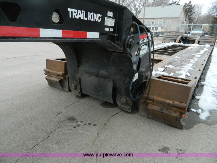 image for item G7706 2002 Trail King TK110HDG-483 triple axle lowboy trailer