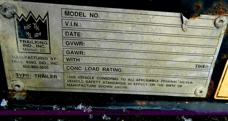 image for item G7706 2002 Trail King TK110HDG-483 triple axle lowboy trailer