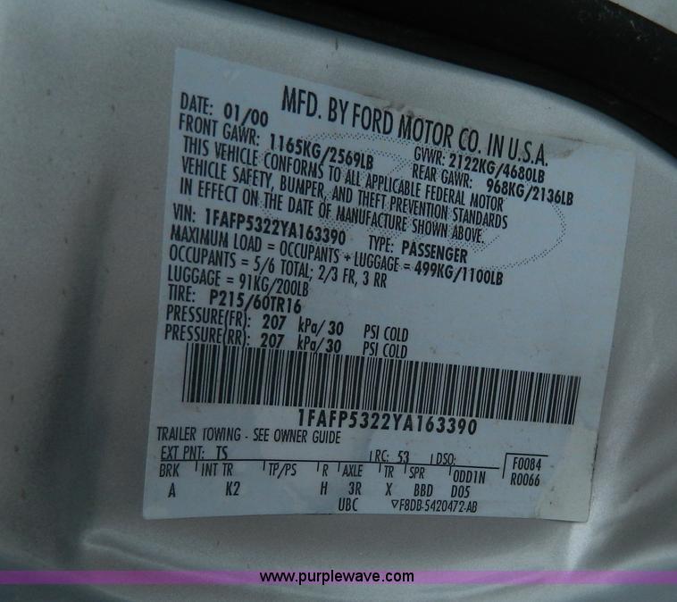 image for item G7707 2000 Ford Taurus SE