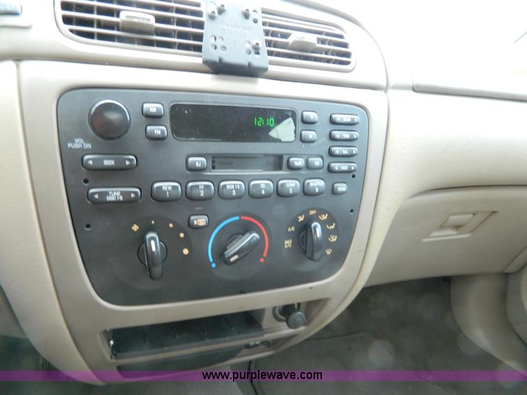 image for item G7708 2006 Ford Taurus SE