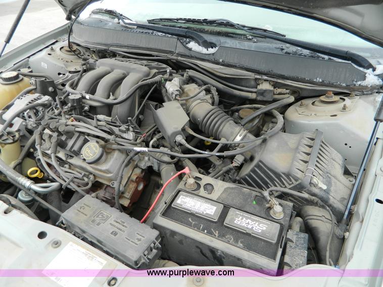 image for item G7708 2006 Ford Taurus SE