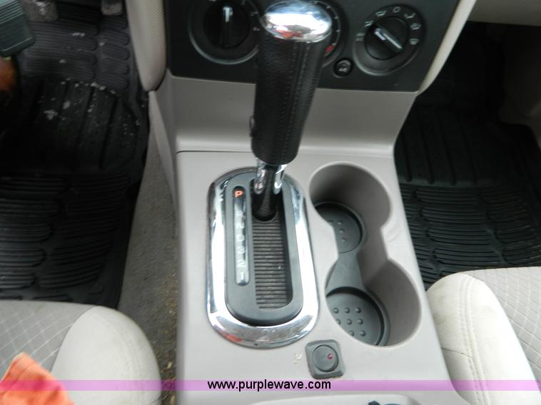 image for item G7709 2006 Ford Explorer SUV