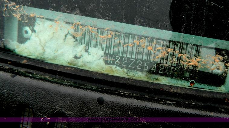 image for item G7712 2002 Chevrolet Silverado 1500 pickup truck