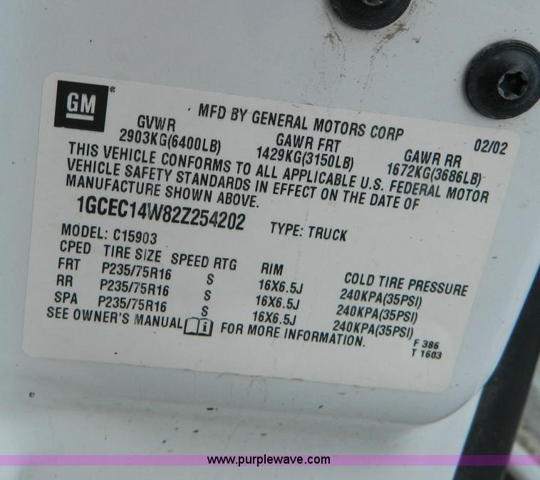 image for item G7712 2002 Chevrolet Silverado 1500 pickup truck