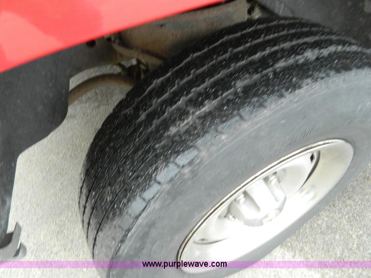 image for item G7713 2001 Dodge Ram 1500 pickup truck