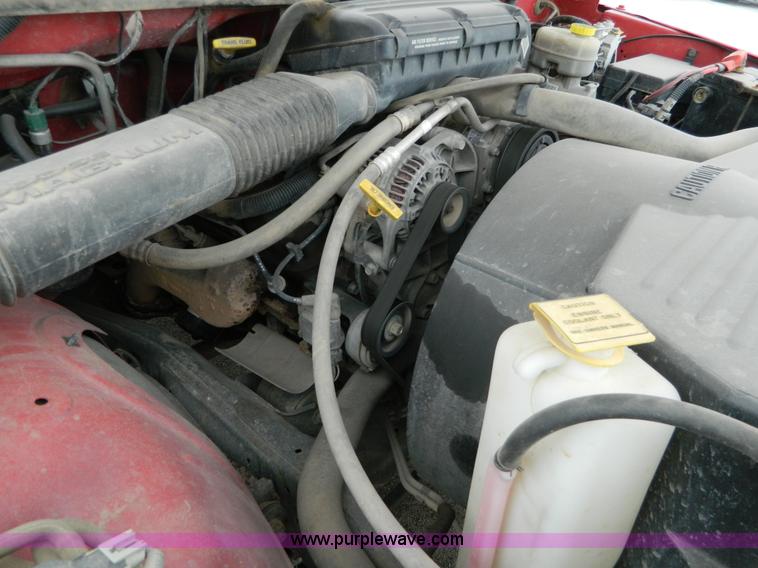 image for item G7713 2001 Dodge Ram 1500 pickup truck