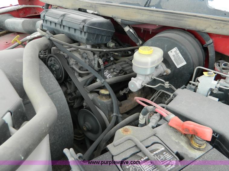 image for item G7713 2001 Dodge Ram 1500 pickup truck