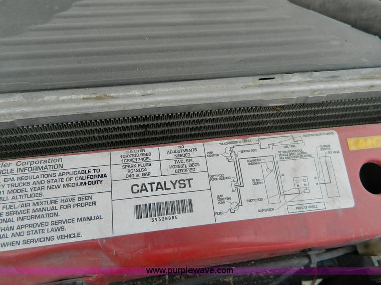 image for item G7713 2001 Dodge Ram 1500 pickup truck