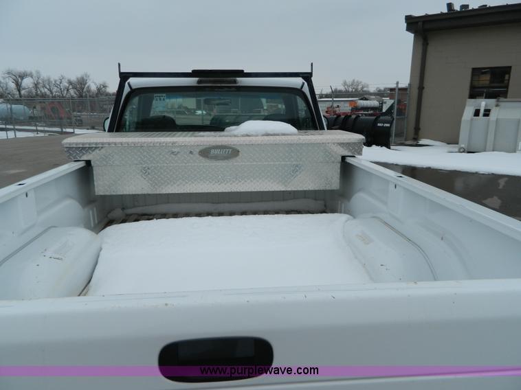 image for item G7714 2001 Dodge Ram 1500 pickup truck