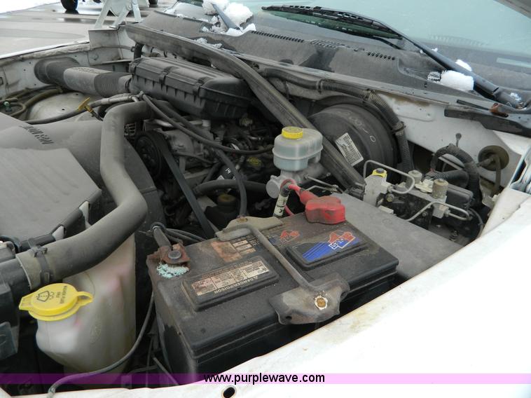 image for item G7715 2001 Dodge Ram 1500 pickup truck