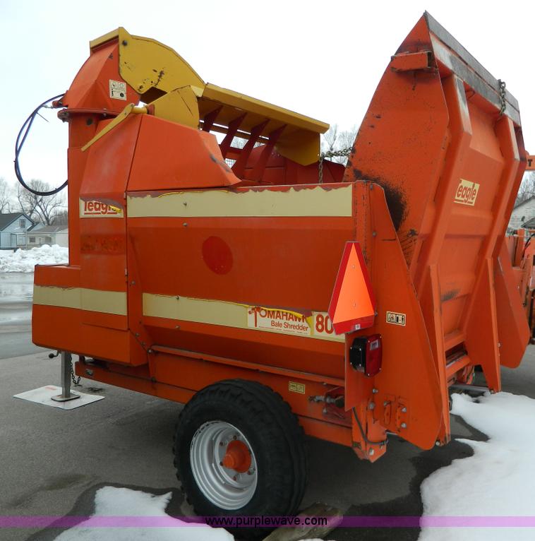 image for item G7716 2005 Teagle Tomahawk 8080 square bale shredder